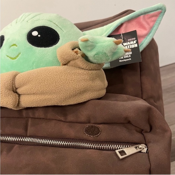 Rare Star Wars BABY YODA 🥺❤️ Celebration Mandalorian The Child Backpack NWT ! - Picture 11 of 12